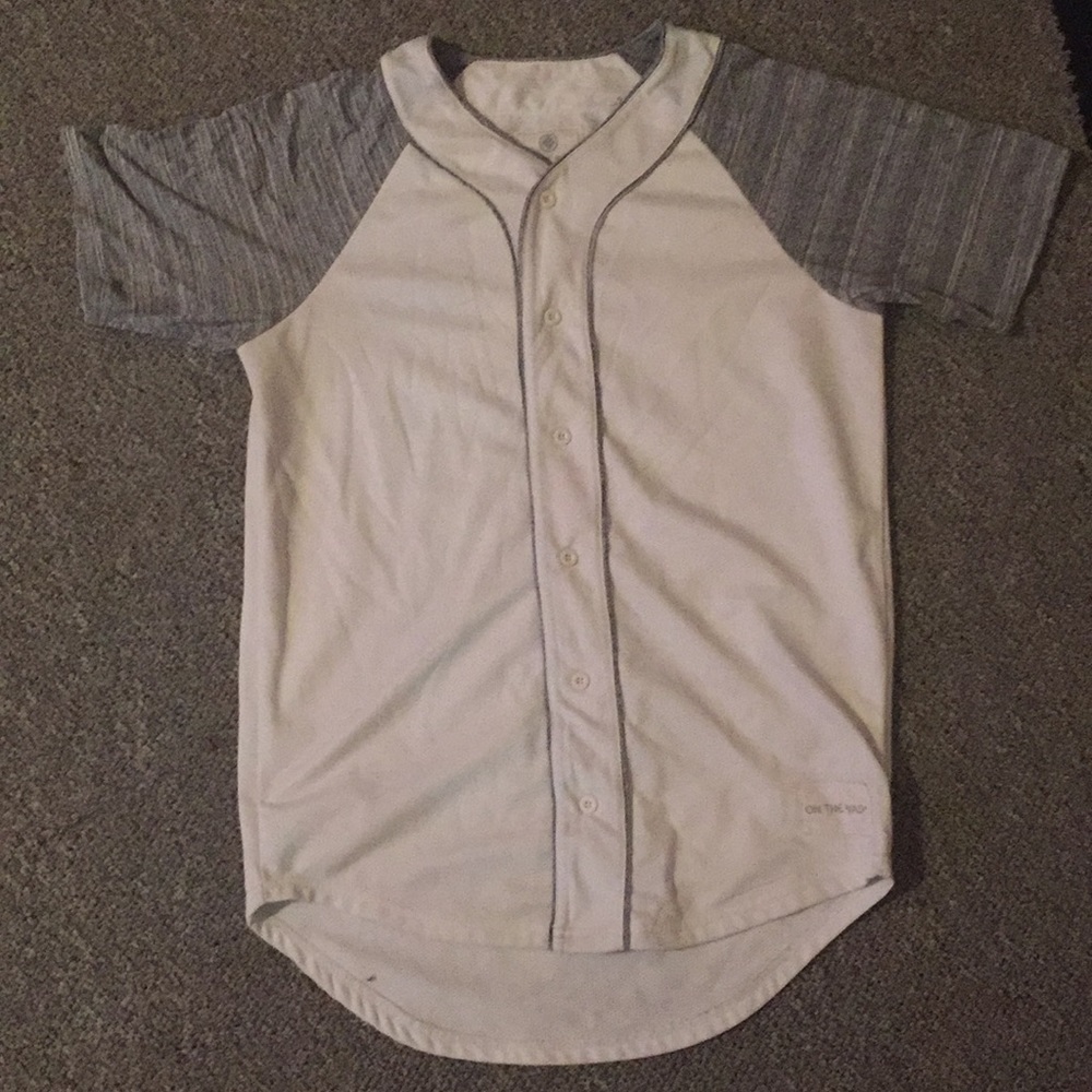 On The Byas- Small
